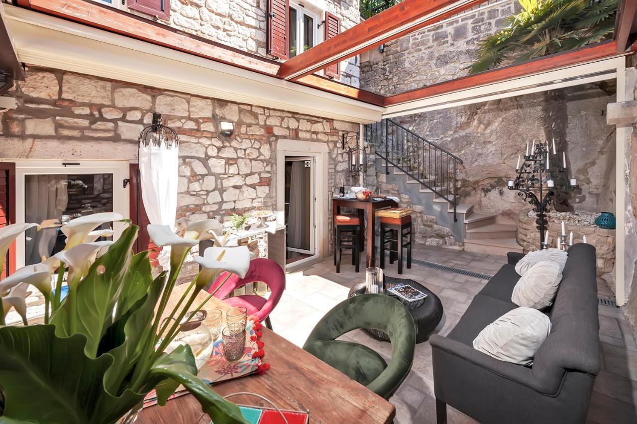 Luxury Villa Orh 로비니 외부 사진